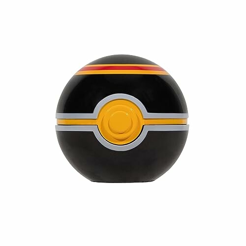 Zwarte en gele Pokéball op witte achtergrond