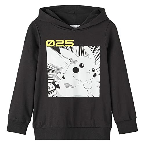 Zwarte hoodie met afbeelding van Pikachu en nummer 025
