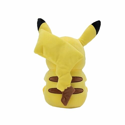 Pluchen knuffel van Pikachu van achteren gezien