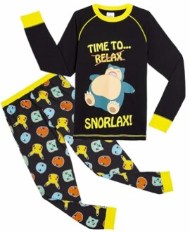 Kinderen pyjama met Snorlax en Pokémon figuren